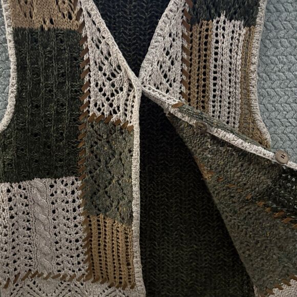 Vtg IVY Hand Knit Patchwork Sweater Vest Earthy Green Tan Crochet Cottagecore M - Picture 5 of 10